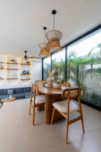 Tumbakbayuh II, dining area