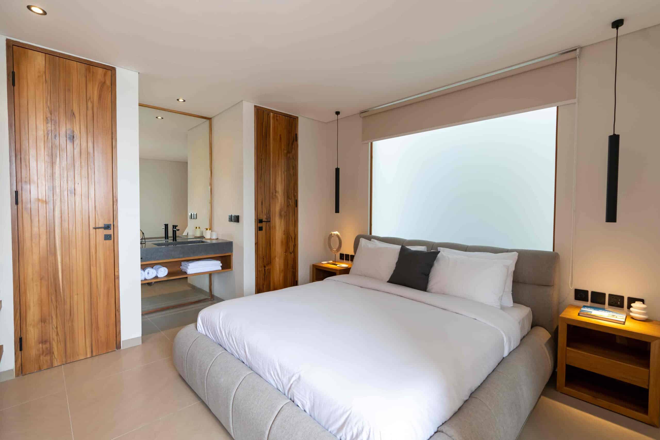 Tumbakbayuh II, master bedroom