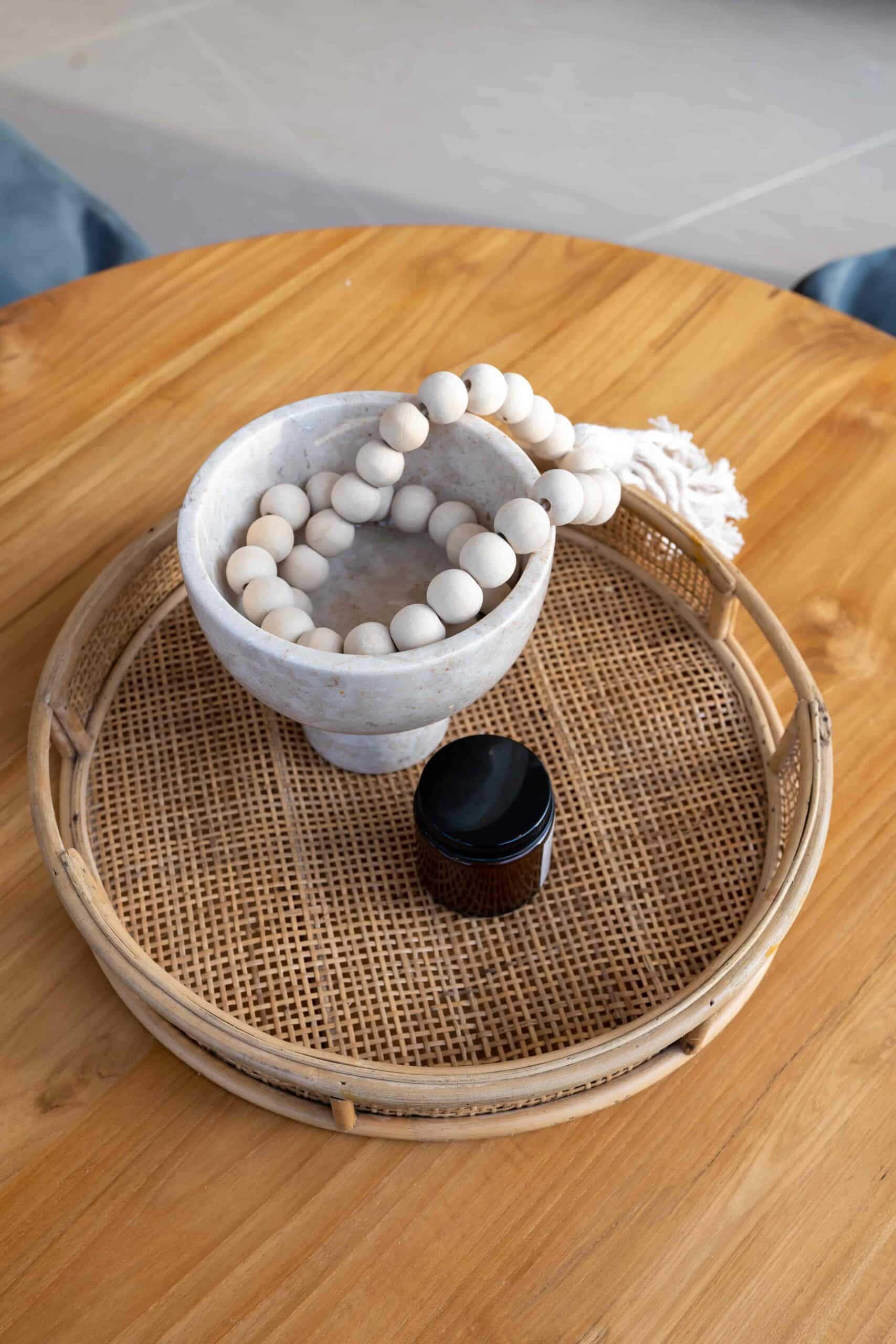 Tumbakbayuh II, table