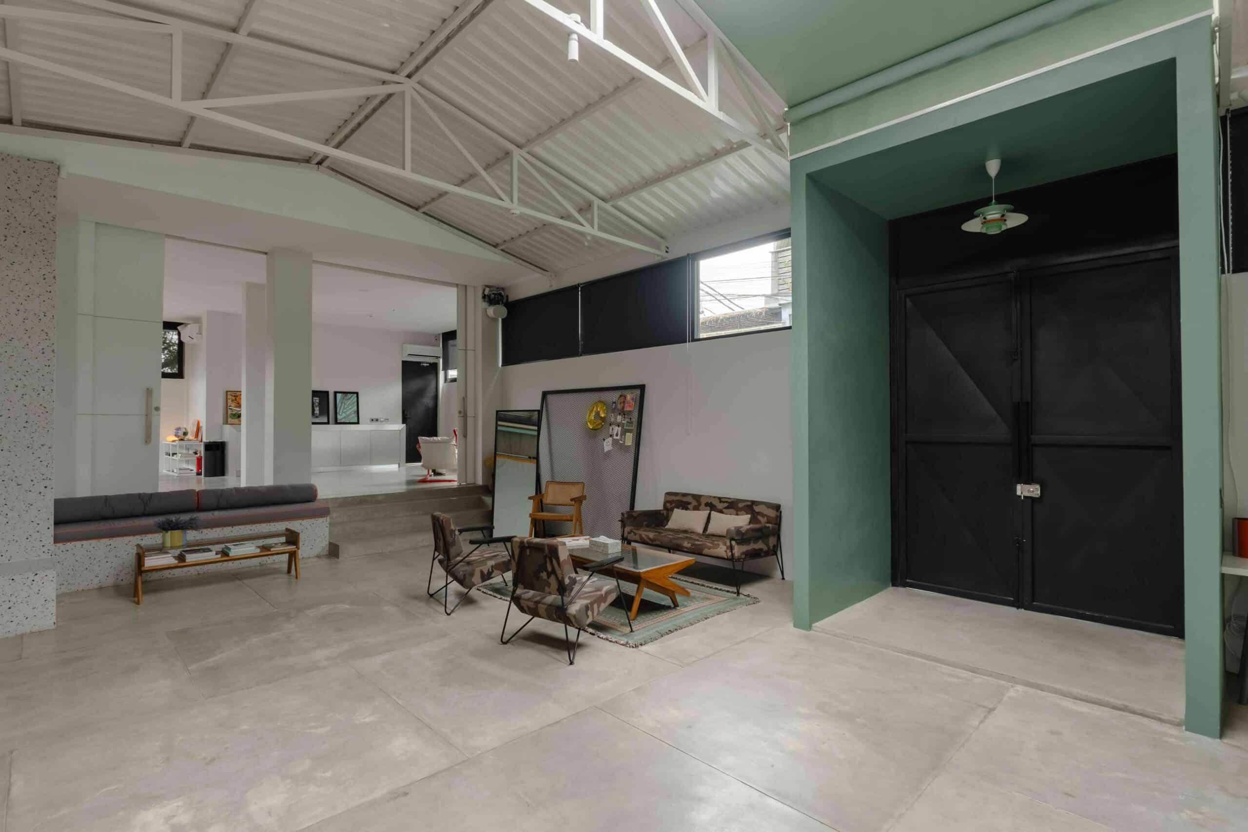 Supercool Studio 12