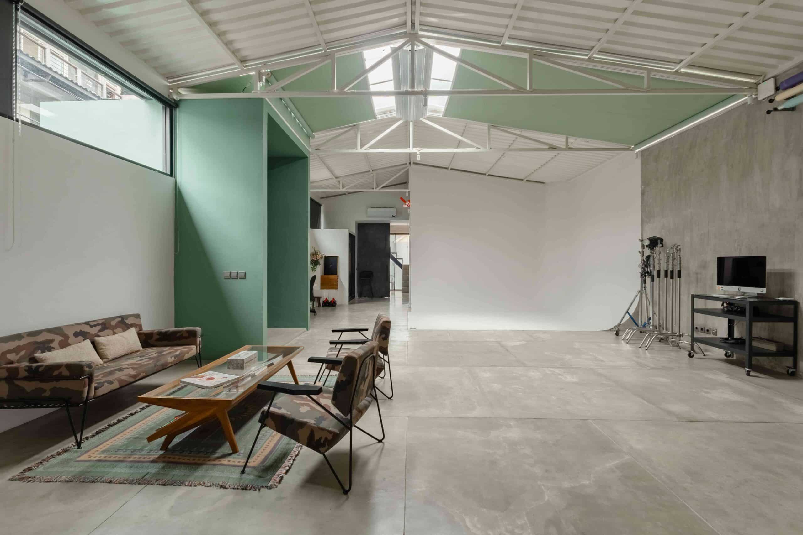 Supercool Studio 9